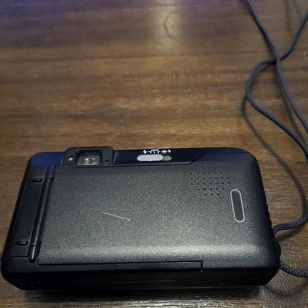 Canon Sure‎ Shot TELEmax Date Point & Shoot 35mm Film Camera 38/70mm Lens